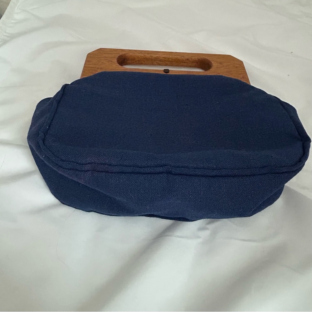 Trimingham’s  Bermuda bag Vintage Blue Handbag wood handle Monogram C purse MCM - Picture 2 of 16